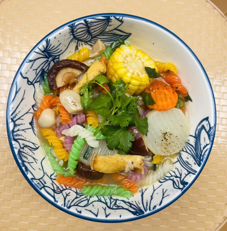 Súp Nui Rau Củ Thuần Chay